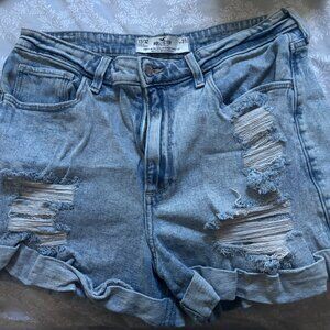 Hollister Light Wash Curvy Ultra Hight Rise Mom Shorts 3" Size 31w